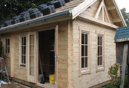 Gartenhaus als Bausatz mit Fundamenten